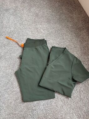 FIGS Scrubs Olive Green